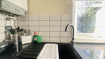 Impeccable 1 Bedroom Flat in Central London