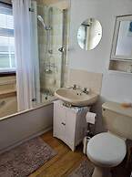 Pet Friendly - 6 Guests - Haven Lakeland