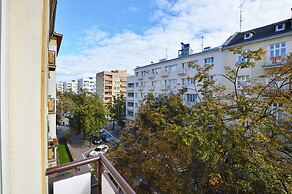 Lighthouse by 3City Rentals