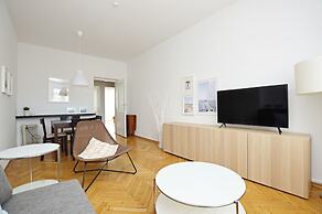 Lighthouse by 3City Rentals