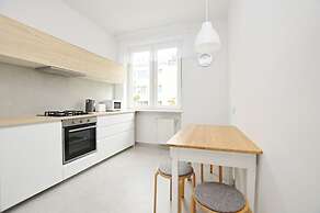 Lighthouse by 3City Rentals