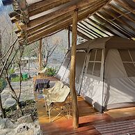 Thang Hen Lake - Tourist Village