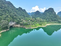 Thang Hen Lake - Tourist Village
