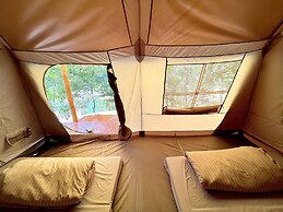 Thang Hen Lake - Tourist Village