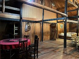 Thang Hen Lake - Tourist Village