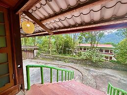 Thang Hen Lake - Tourist Village