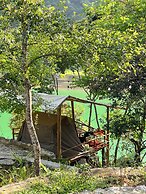 Thang Hen Lake - Tourist Village