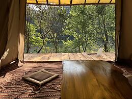 Thang Hen Lake - Tourist Village