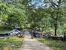 Thang Hen Lake - Tourist Village