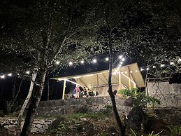 Thang Hen Lake - Tourist Village