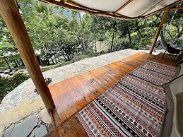 Thang Hen Lake - Tourist Village