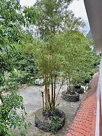 Thang Hen Lake - Tourist Village