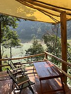 Thang Hen Lake - Tourist Village