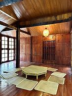 Thang Hen Lake - Tourist Village