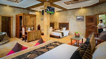 Model Temple Resort & Spa