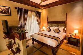 Model Temple Resort & Spa