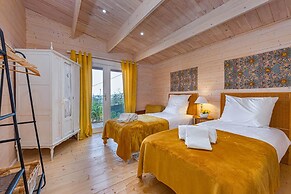 Design Chalet in Albufeira With Private Pool