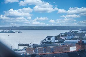 Fulke Street - 2 Bedroom Apartment - Milford Haven
