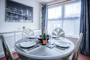 Fulke Street - 2 Bedroom Apartment - Milford Haven