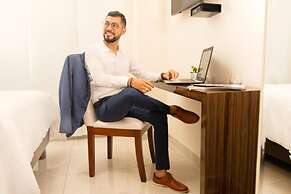 hotel metropolitano plaza