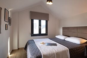 The Black Pearl Villas