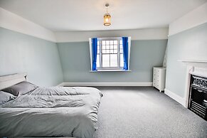 The Penthouse of Palace Court