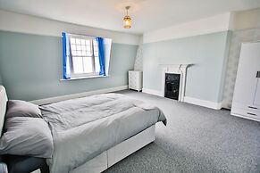 The Penthouse of Palace Court