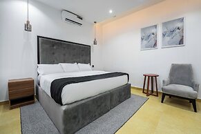 The Azaria Hotel & Apartment