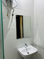 The Azaria Hotel & Apartment