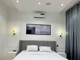 The Azaria Hotel & Apartment