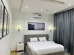 The Azaria Hotel & Apartment