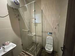 The Azaria Hotel & Apartment