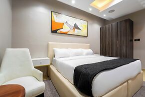The Azaria Hotel & Apartment