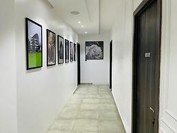The Azaria Hotel & Apartment