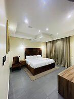 The Azaria Hotel & Apartment