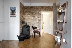 Roxy by Q4Apartments