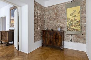 Roxy by Q4Apartments