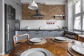 Roxy by Q4Apartments