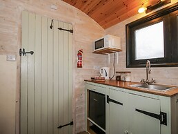 Aston - Shepherd Hut