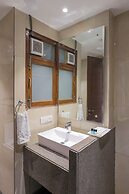 Nikko Premier - Near Medanta Hospital