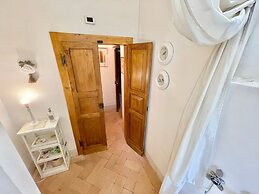 Adam House - Beautiful exc Pool - Sleeps 8