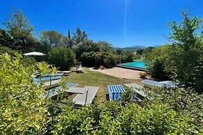 Adam House - Beautiful exc Pool - Sleeps 8
