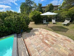 Adam House - Beautiful exc Pool - Sleeps 8