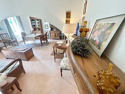 Adam House - Beautiful exc Pool - Sleeps 8