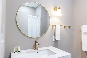 Hotel Whiskey in Pascagoula