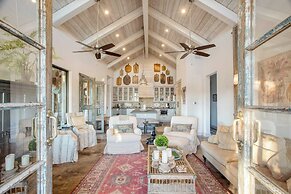 Sotol by Avantstay Direct River Access + Views