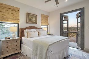 Sotol by Avantstay Direct River Access + Views