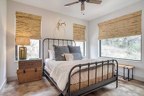 Sotol by Avantstay Direct River Access + Views