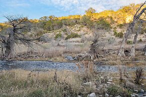 Sotol by Avantstay Direct River Access + Views