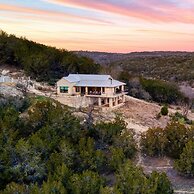 Sotol by Avantstay Direct River Access + Views